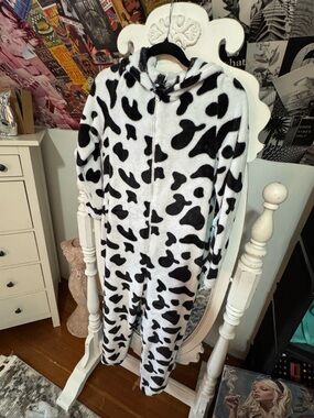SHEIN Black and White Cow Print Fleece Hooded Onesie Pajama